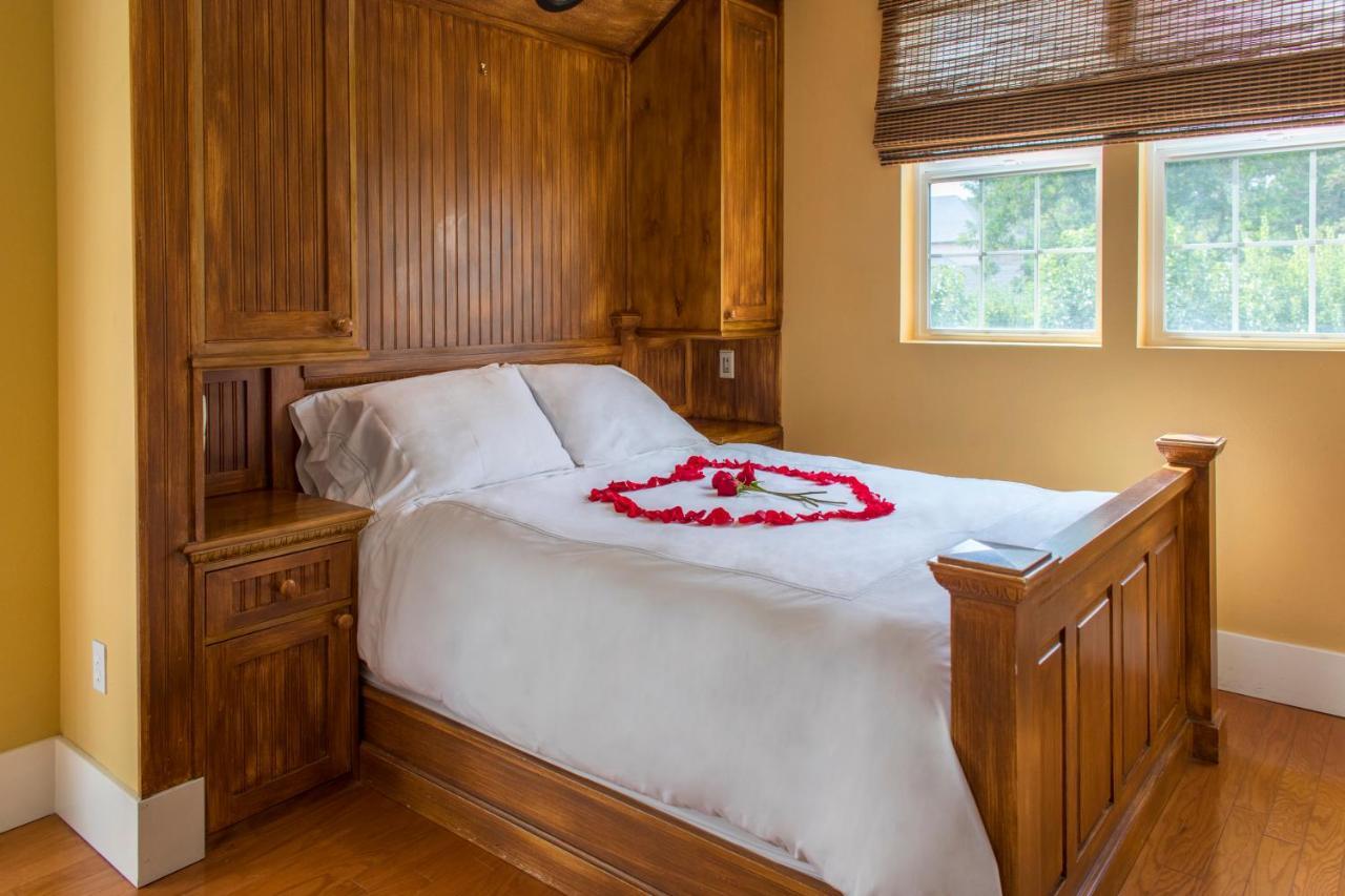 Inn St Helena Сент-Хелина Экстерьер фото