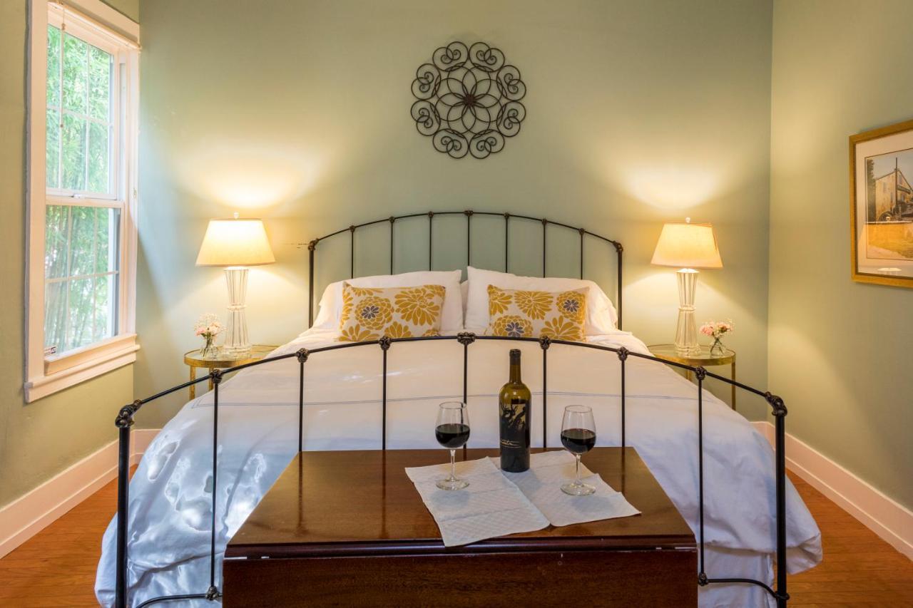 Inn St Helena Сент-Хелина Экстерьер фото